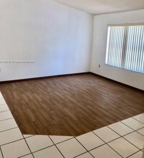 15346 54th Ter, Miami, FL 33185-4113