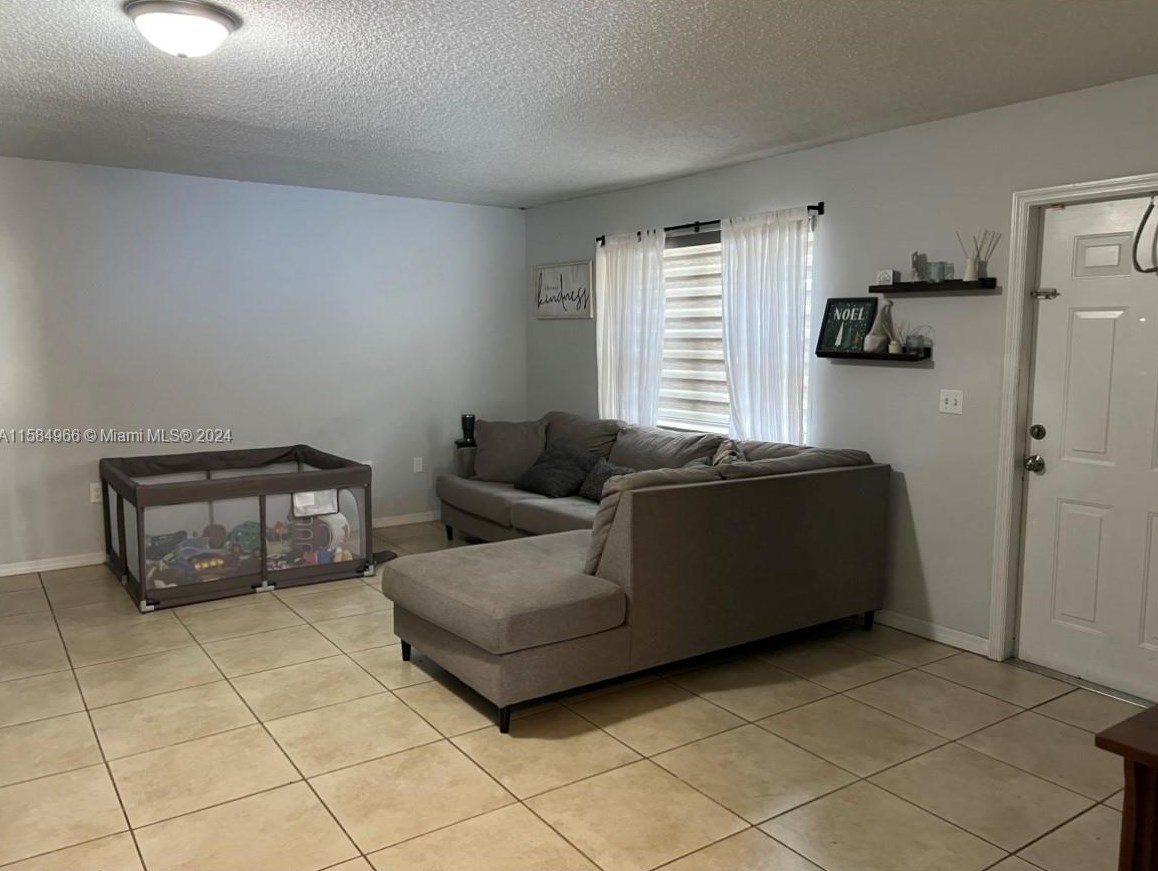 12799 257th St, Homestead, FL 33032-6969