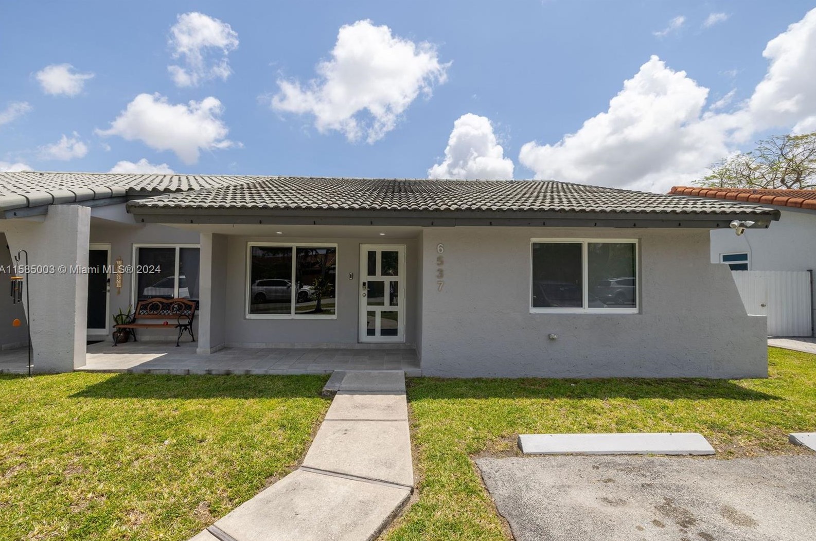 6537 135th Ave, Miami, FL 33183-5028