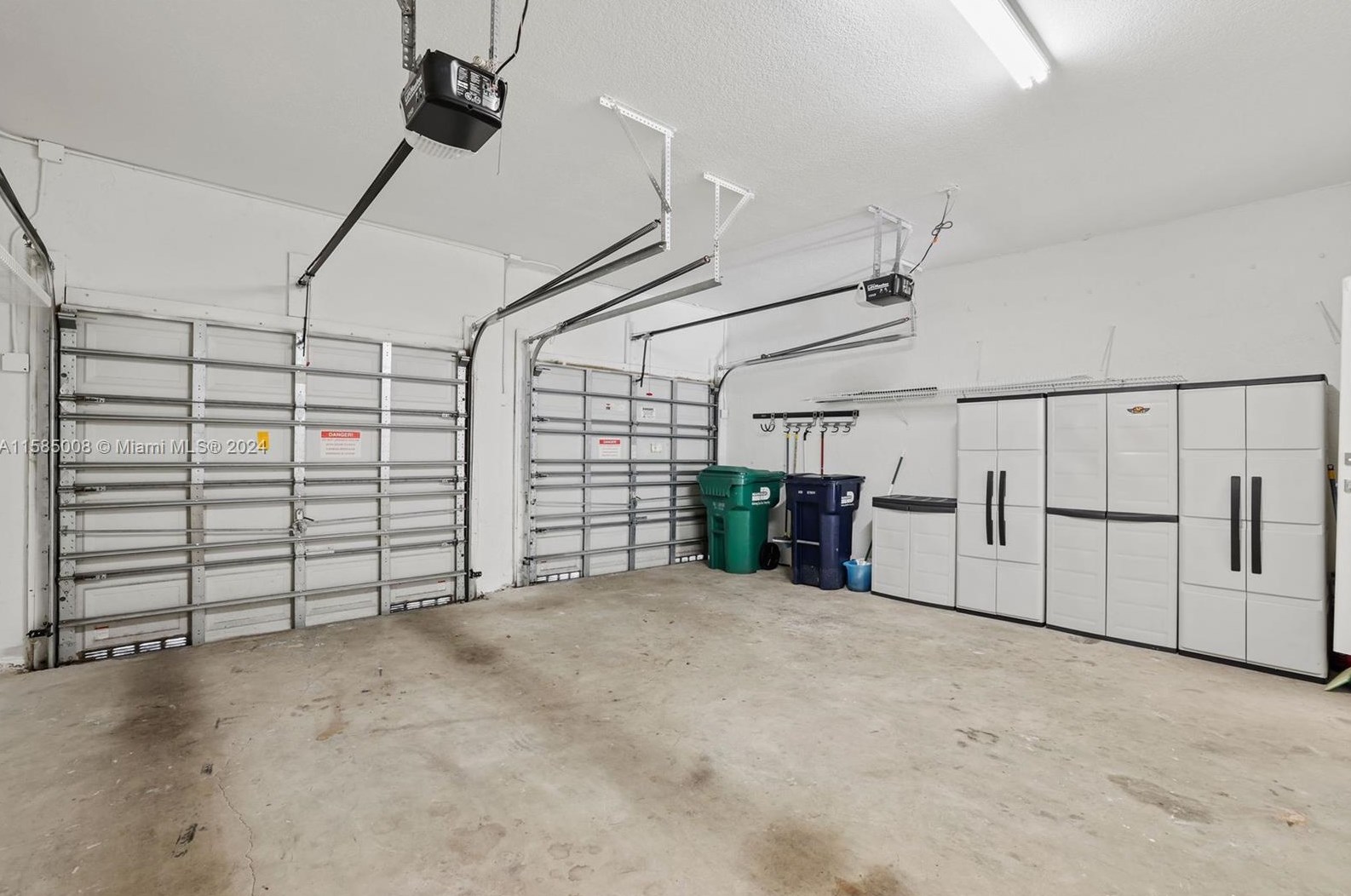 10970 48 Ter, Miami FL 33175-4328 exterior