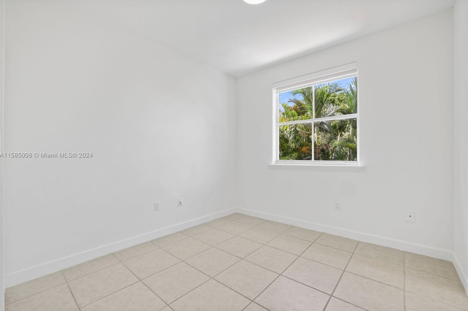 10970 48 Ter, Miami FL 33175-4328 exterior