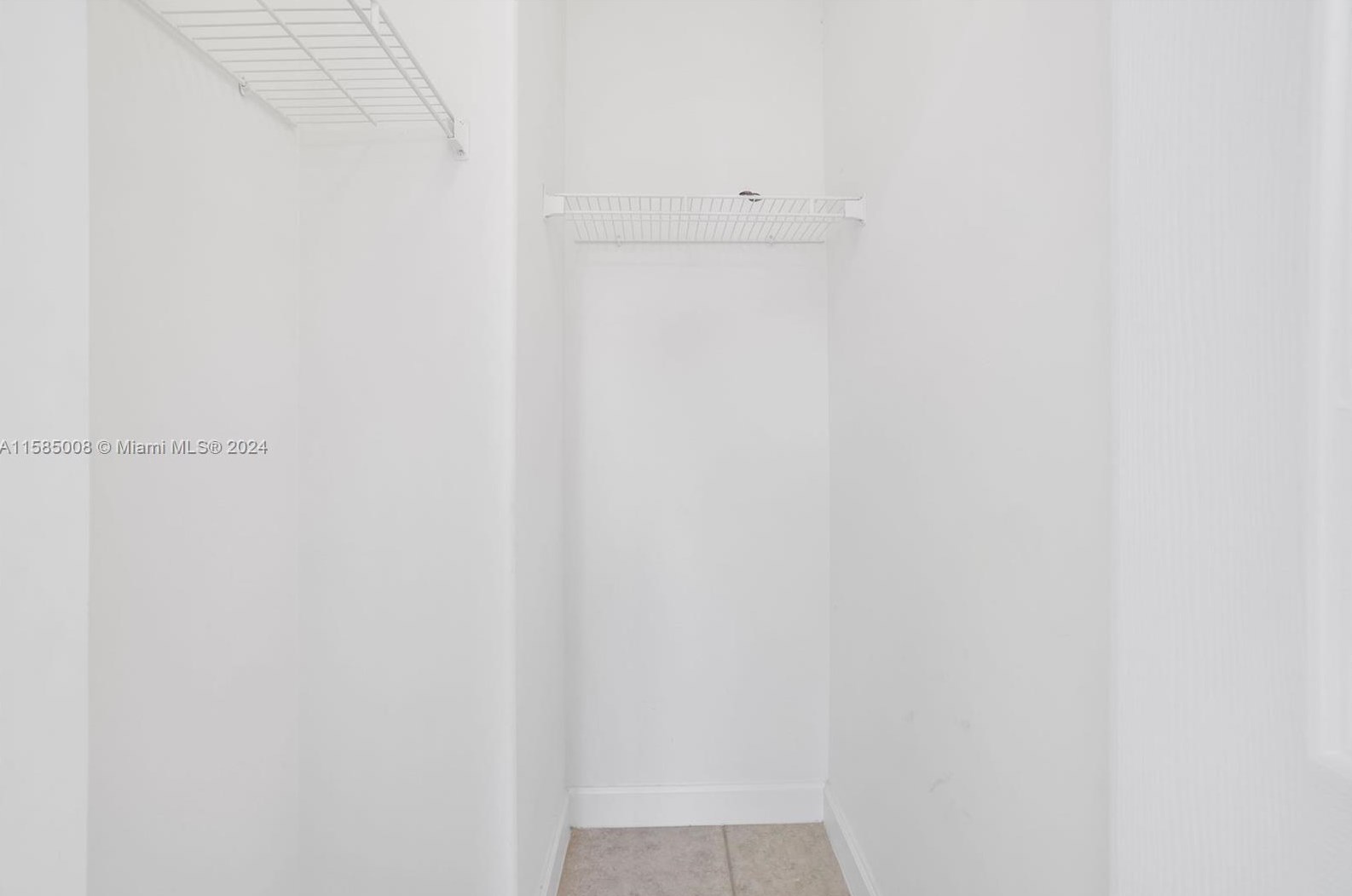 10970 48 Ter, Miami FL 33175-4328 exterior