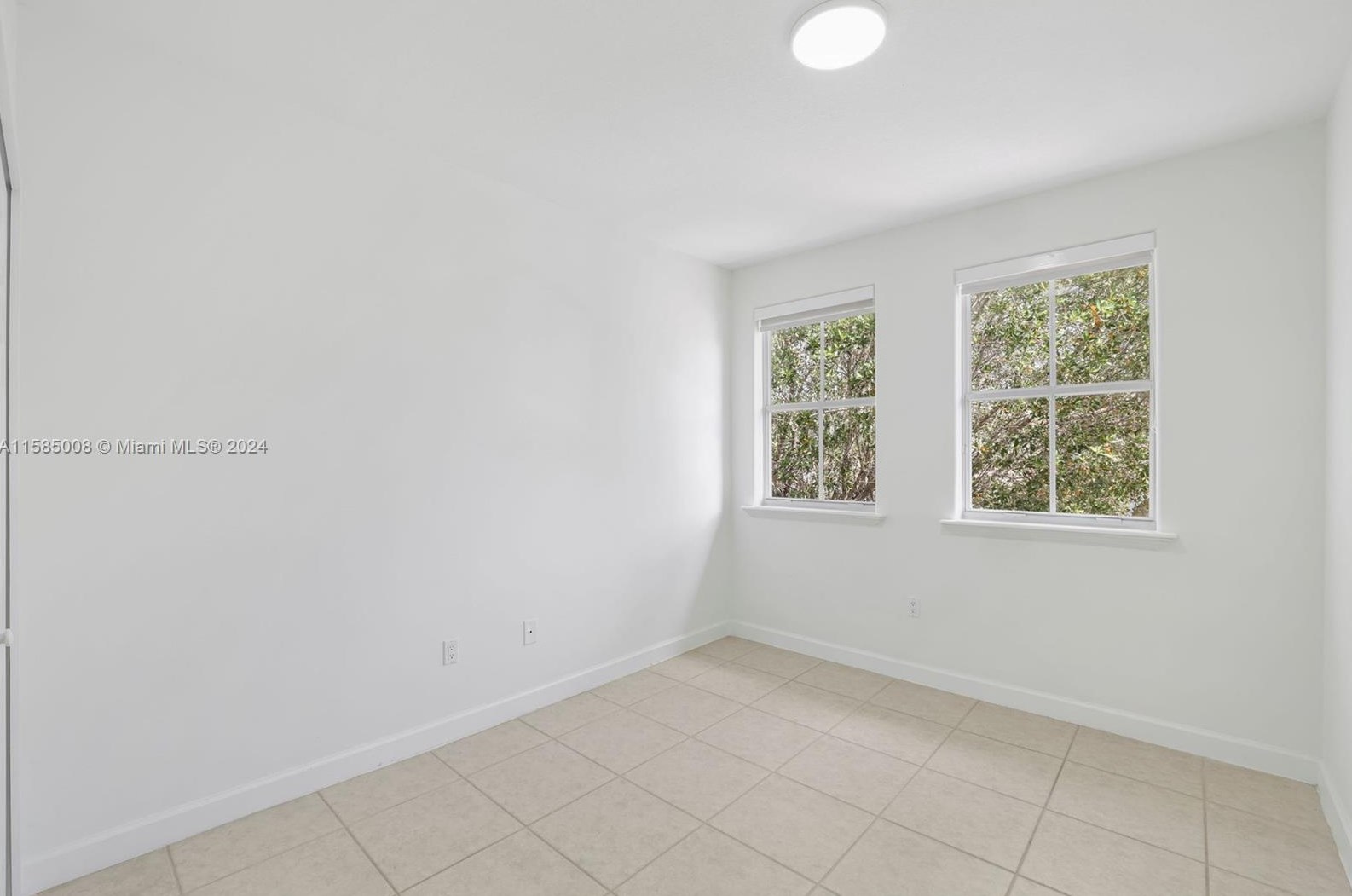 10970 48 Ter, Miami FL 33175-4328 exterior