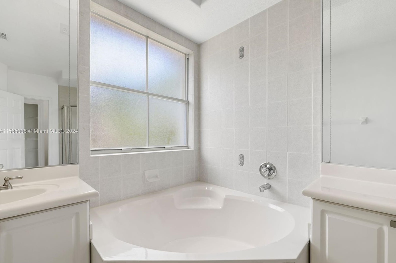 10970 48 Ter, Miami FL 33175-4328 exterior