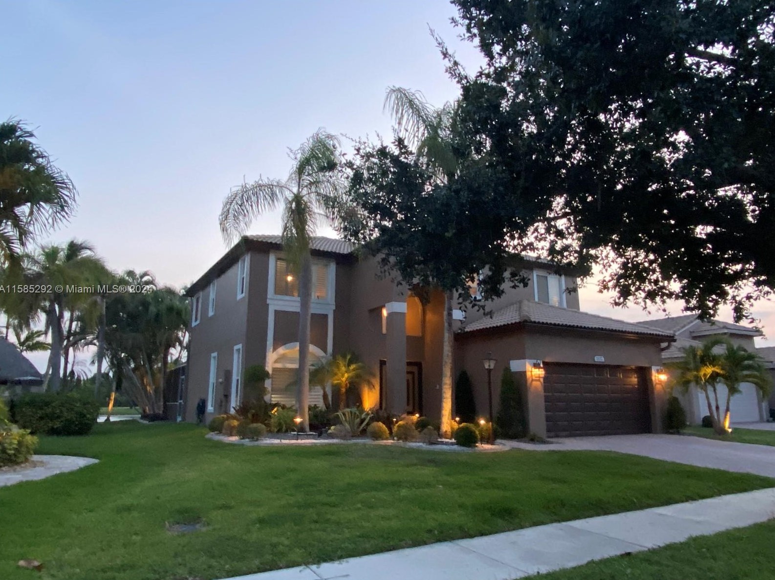 1532 133rd Ave, Hollywood, FL 33028-2744