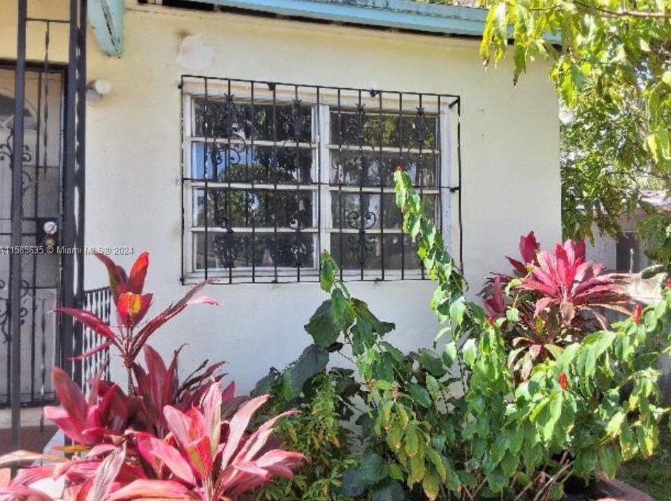 442 82nd Ter, Miami, FL 33138-4007