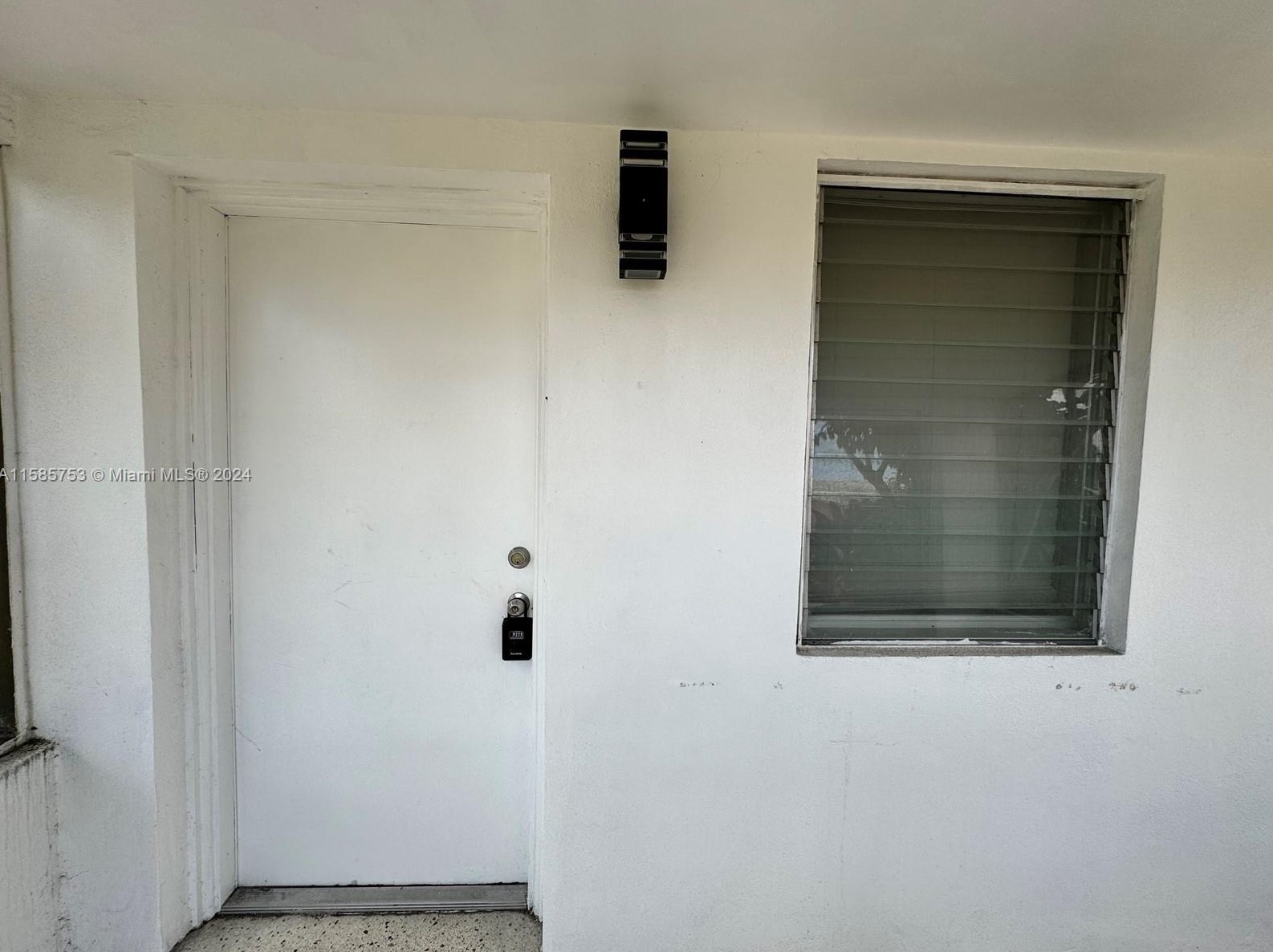 1734 Fletcher St, Hollywood FL  33020-6539 exterior