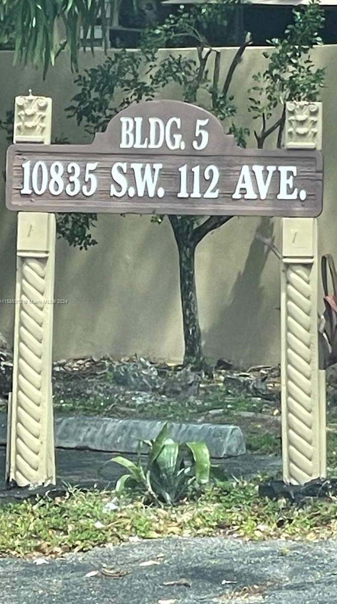 10835 112th Ave, Miami, FL 33176-3279