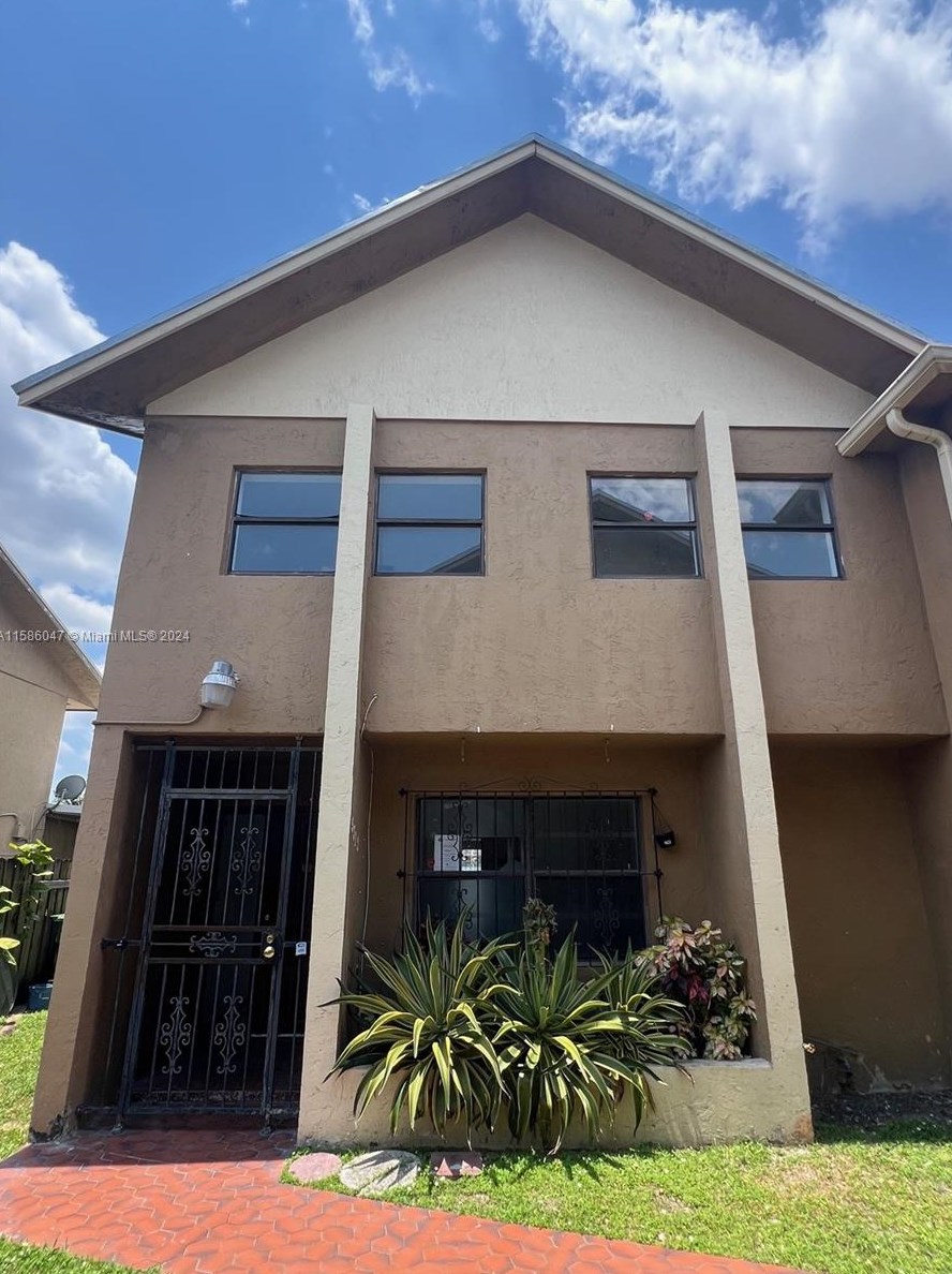 5312 W 26th Ave #104, Hialeah, FL 33016
