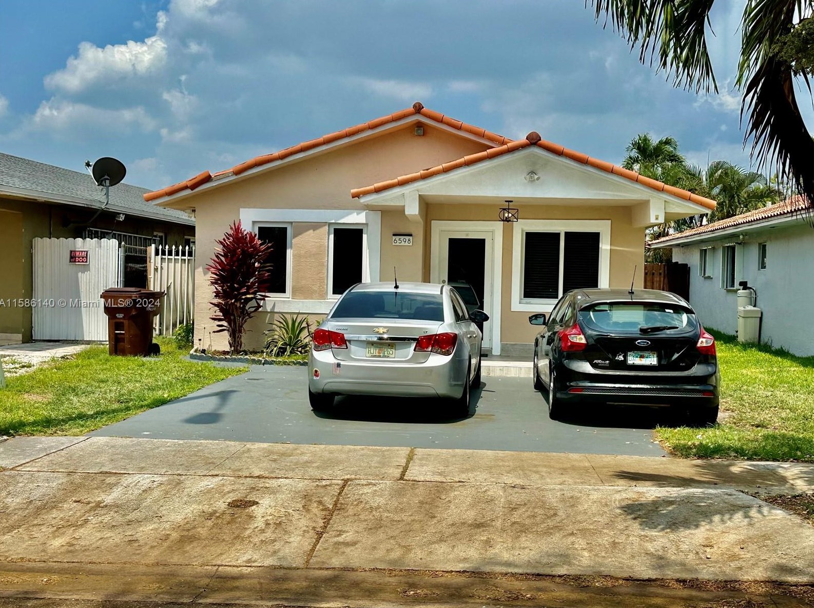 6598 W 22nd Ct, Hialeah, FL 33016