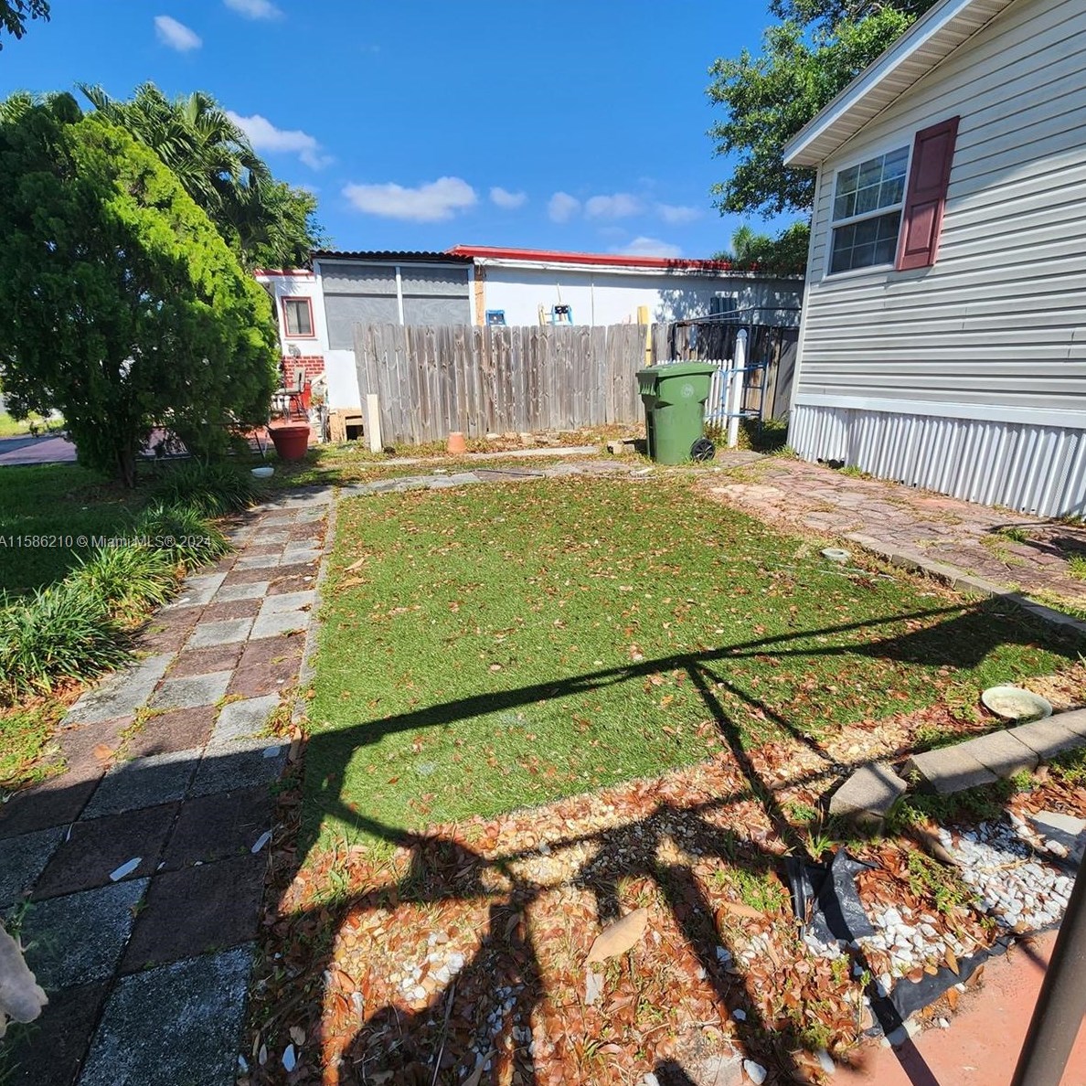 21631 Nw 8th Ct, Hollywood, FL 33029