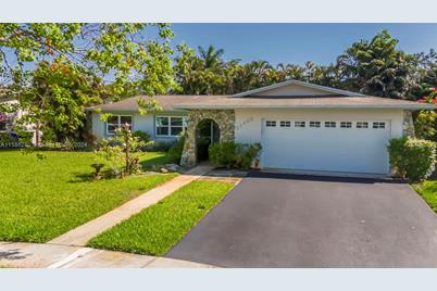 11130 NW 17th Ct - Photo 1