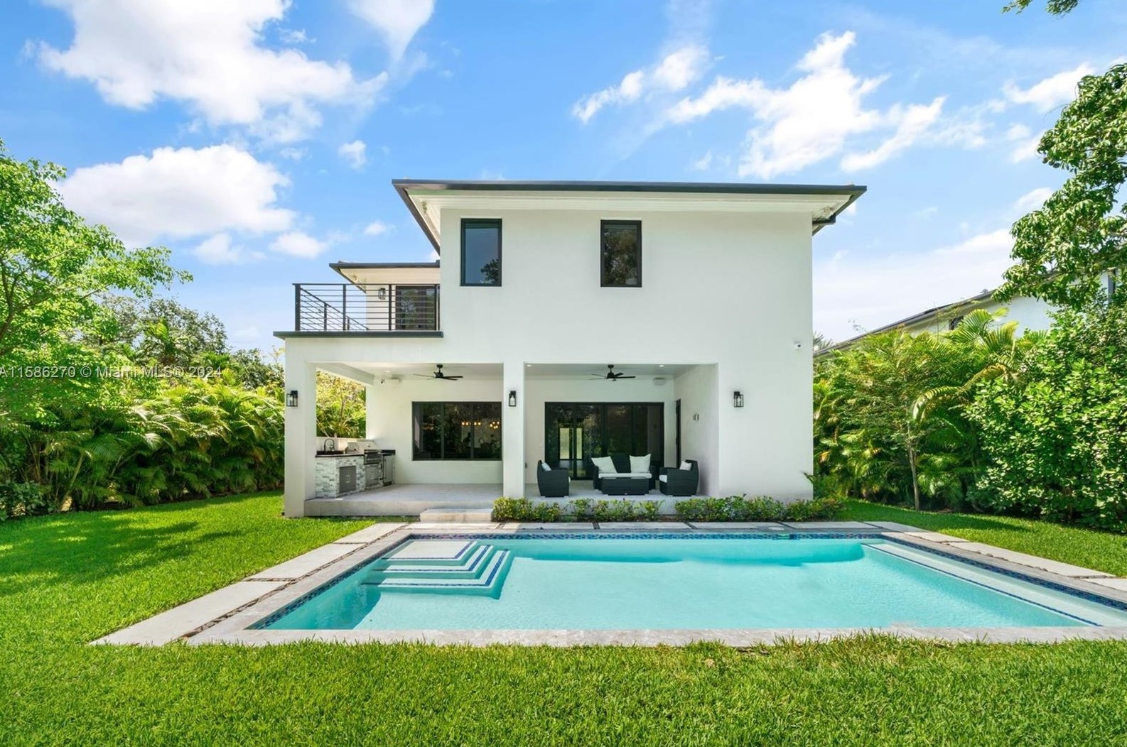 5989 Sw 80th St, Miami, FL 33143