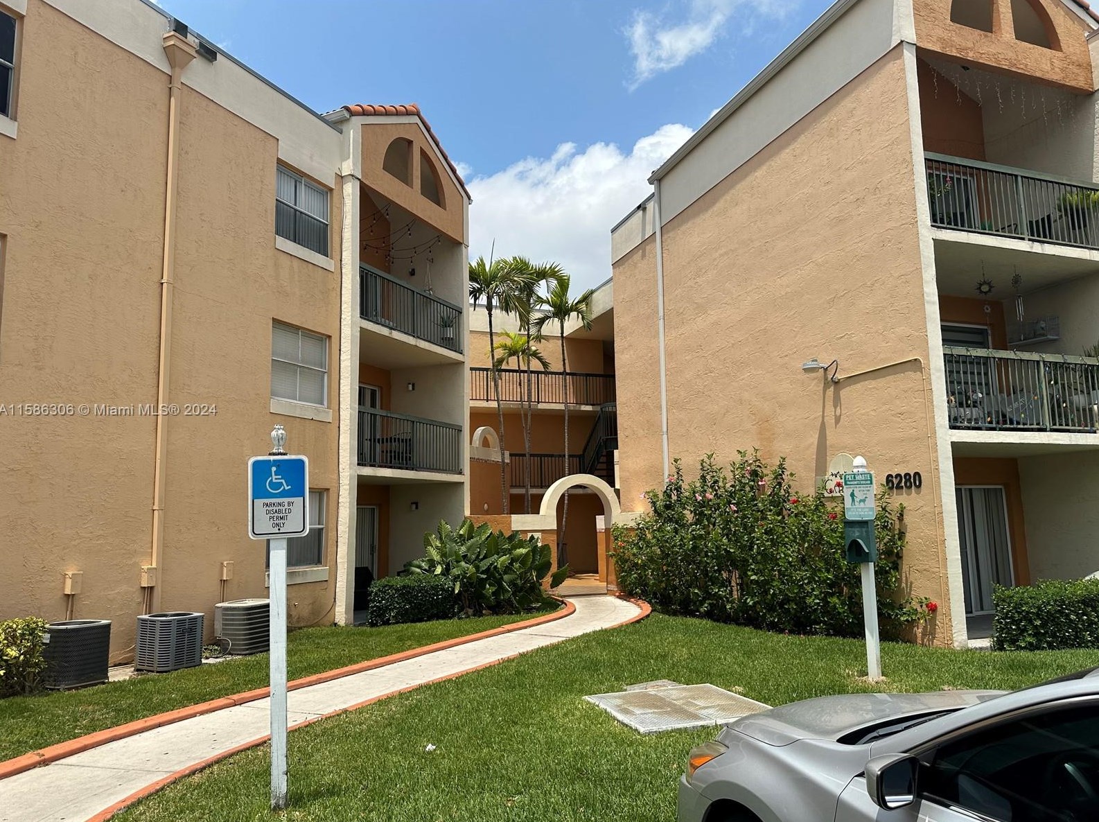 6280 Nw 186th St #212, Hialeah, FL 33015