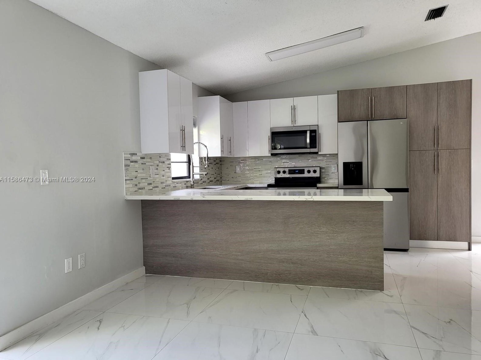 14470 96th Ter, Miami, FL 33186-6923