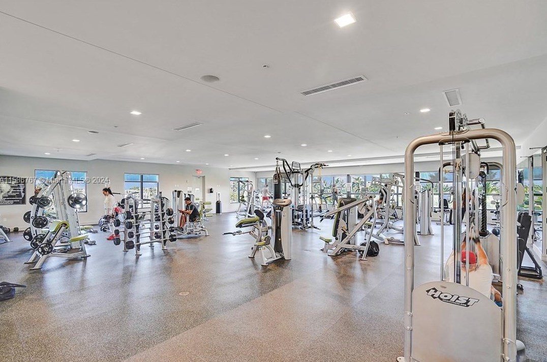 8015 104th Ave, Miami FL 33178 exterior