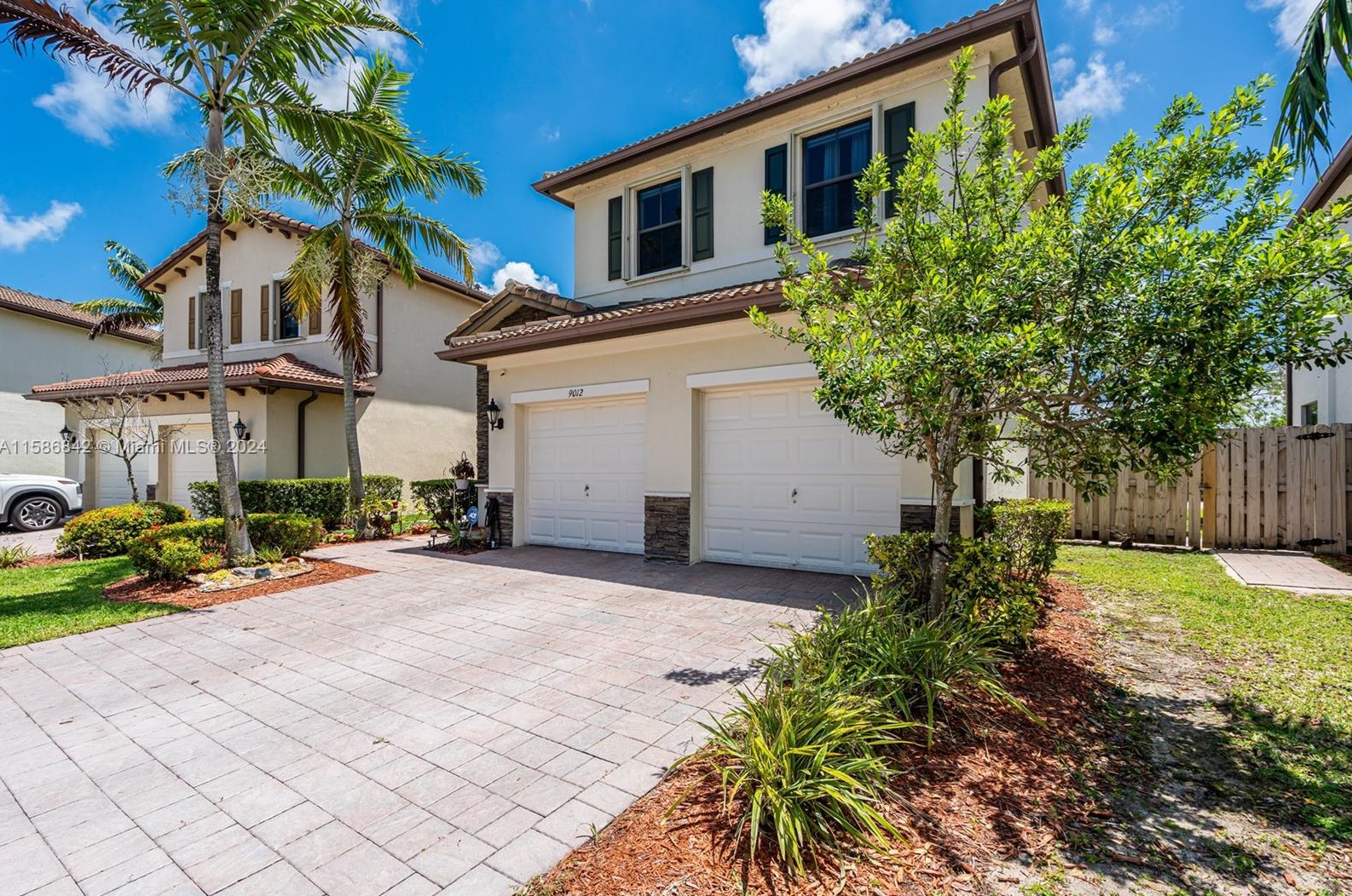 9012 227th Ln, Miami, FL 33190-1968