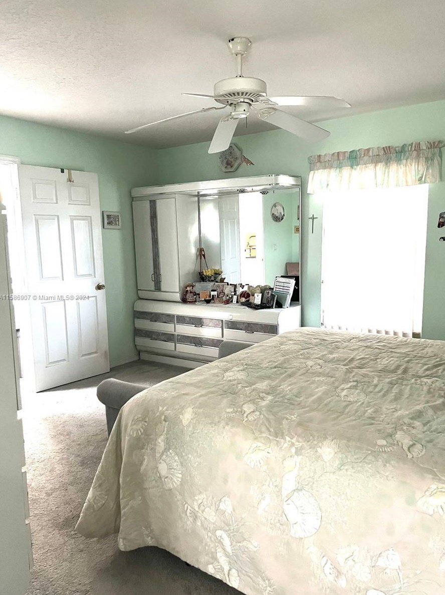 131 Friar St, Fort Pierce FL  34983-1564 exterior