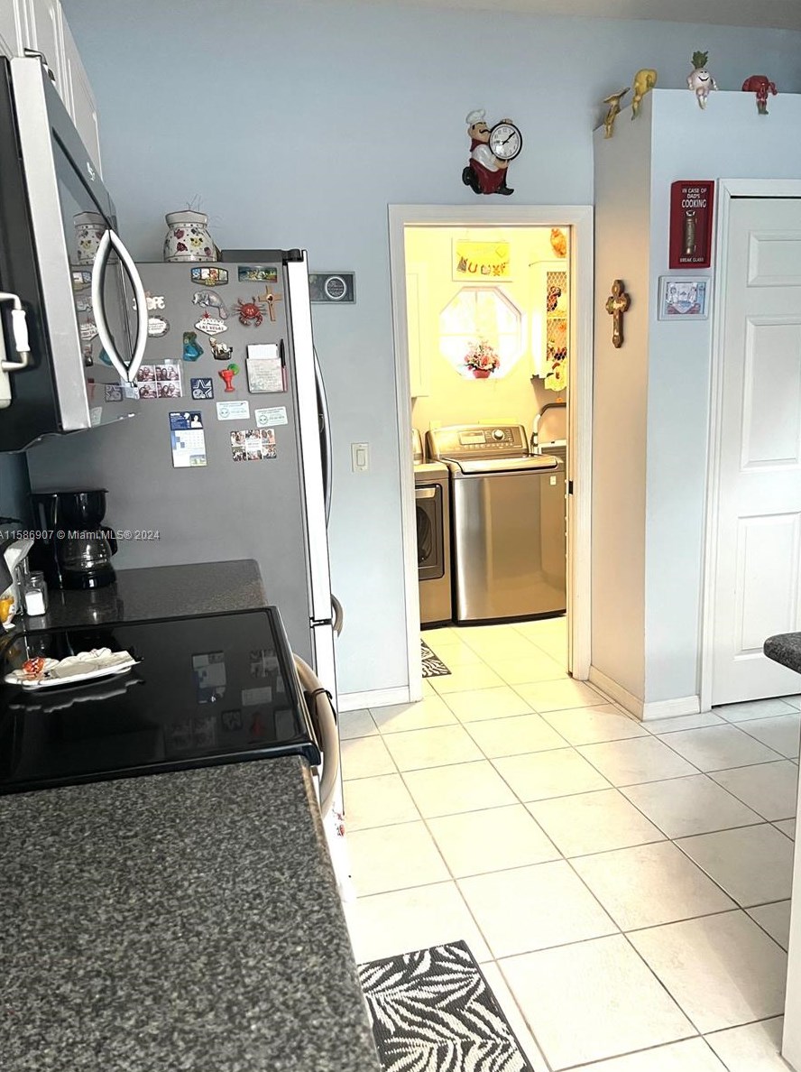 131 Friar St, Fort Pierce FL  34983-1564 exterior