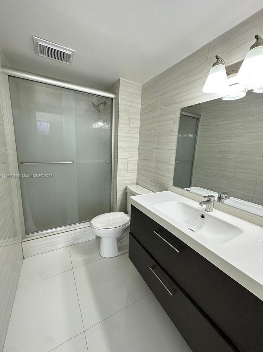 13499 Biscayne Blvd, Miami FL 33181-2026 exterior