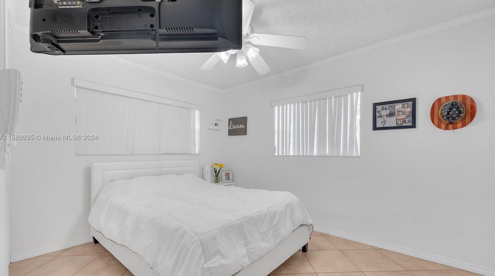 1830 92 Ct, Miami FL 33189-2464 exterior