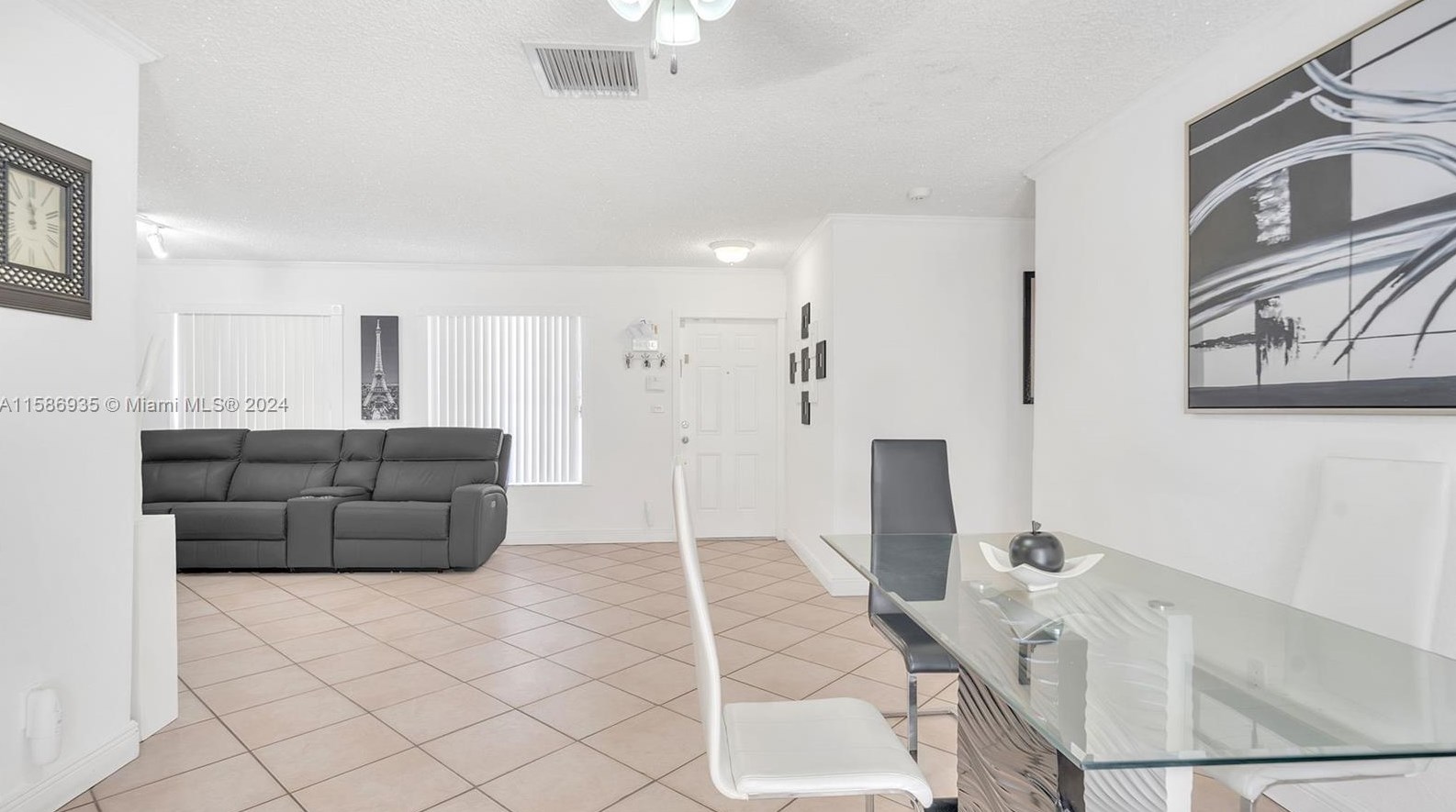 1830 92 Ct, Miami FL 33189-2464 exterior