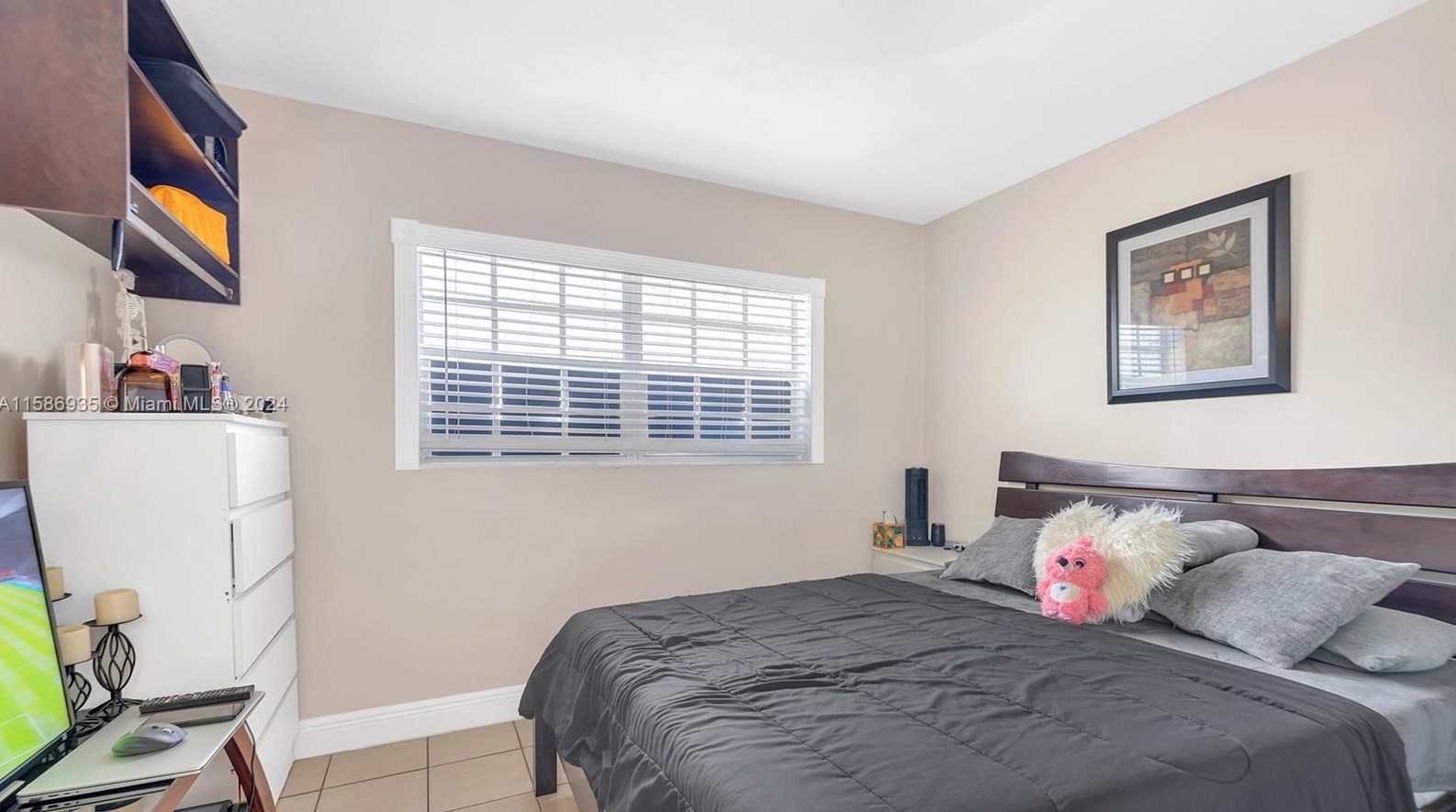 1830 92 Ct, Miami FL 33189-2464 exterior