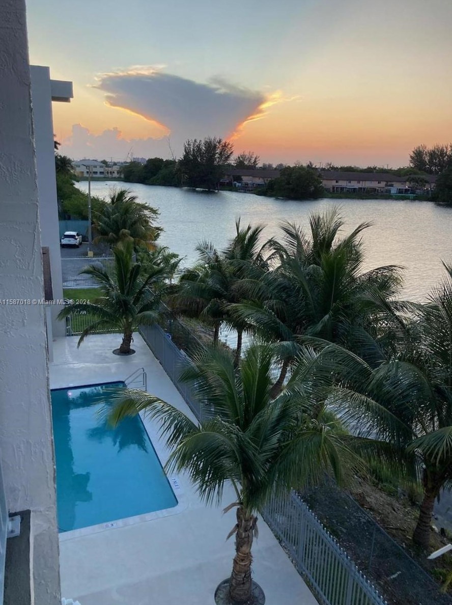 9917 W Okeechobee Rd #3-403, Hialeah, FL 33016