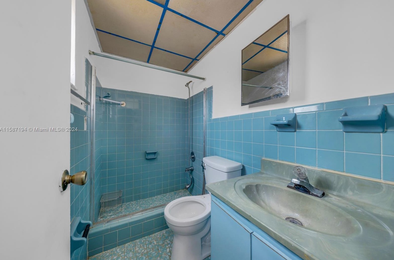 654 35 St, Hialeah FL  33012-4828 exterior