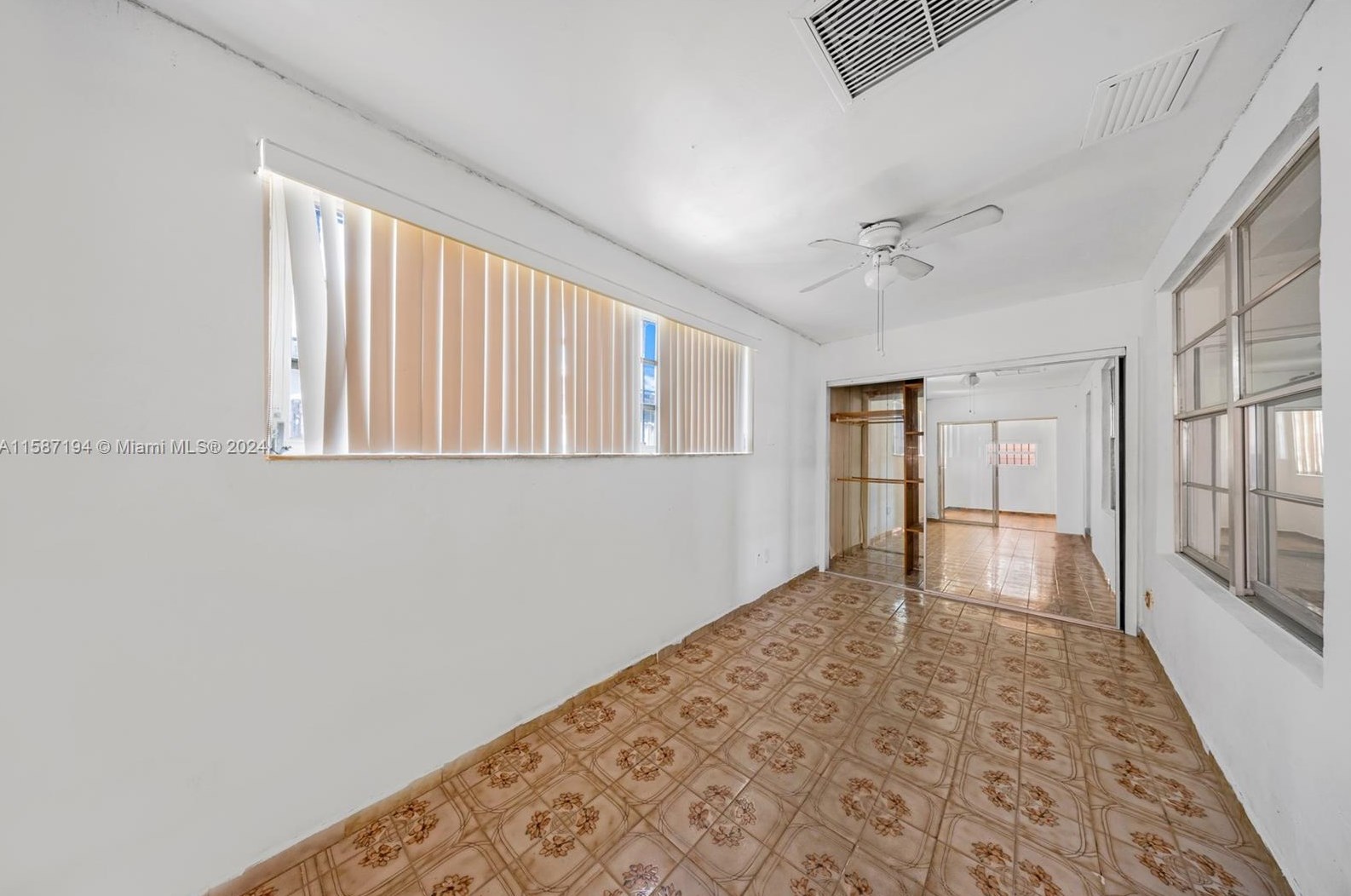 654 35 St, Hialeah FL  33012-4828 exterior