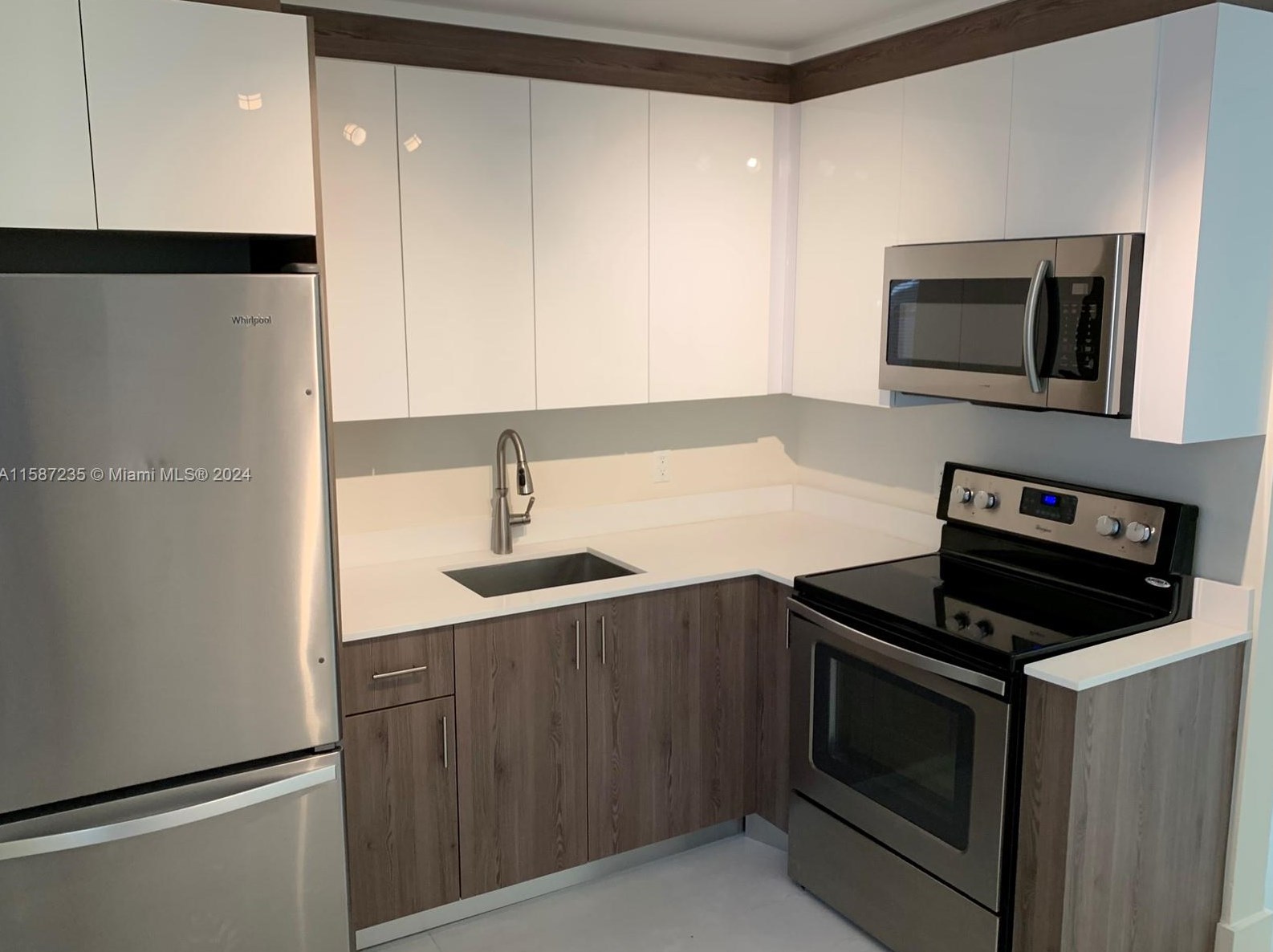 2457 5th St, Miami FL  33135-2913 exterior