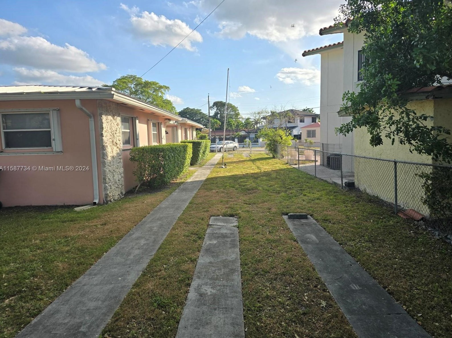 120 Northwest Blvd, Miami, FL 33126-4153
