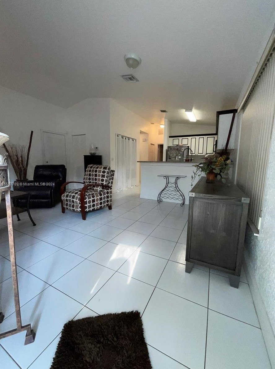 2220 Cody St, Hollywood FL 33021-2139 exterior