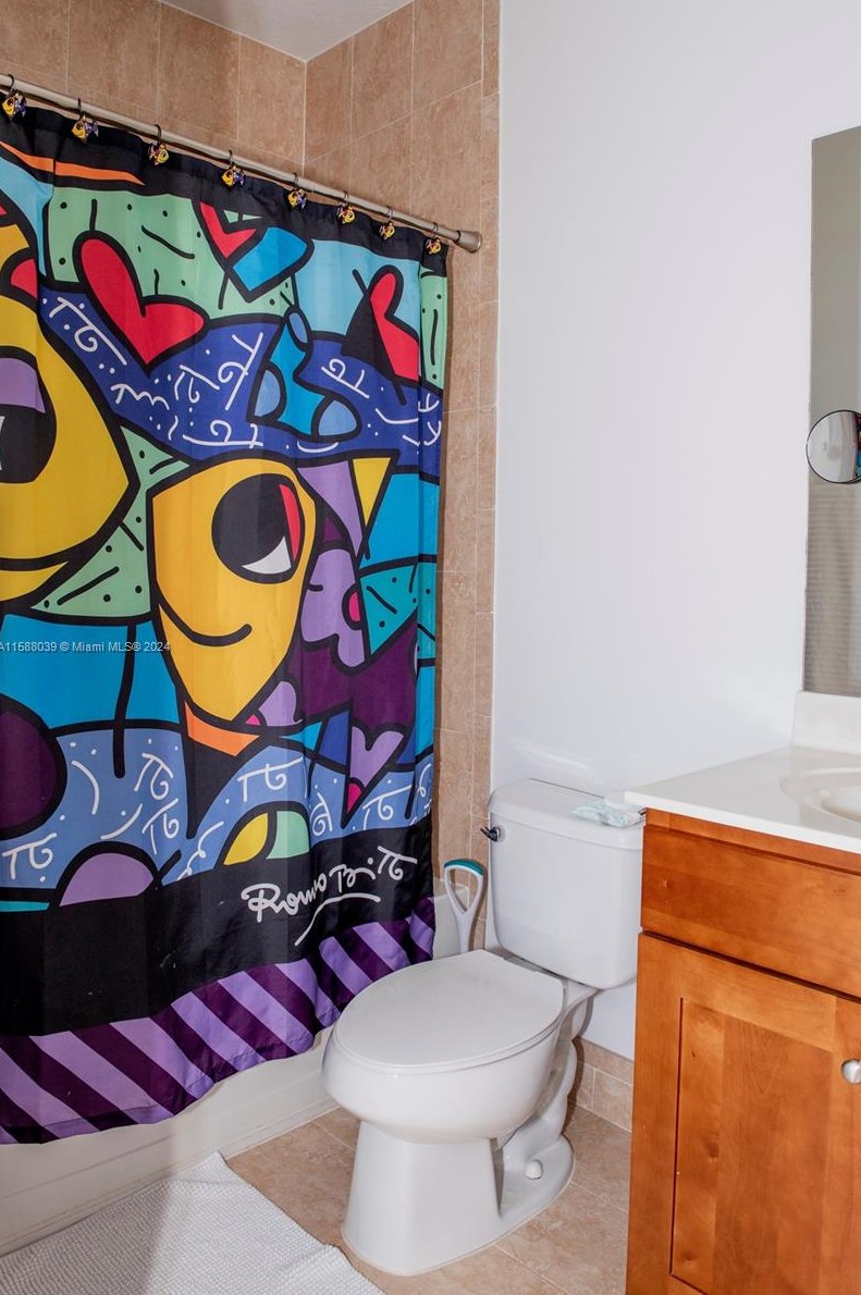 802 104th Ave, Miami FL 33176-4085 exterior