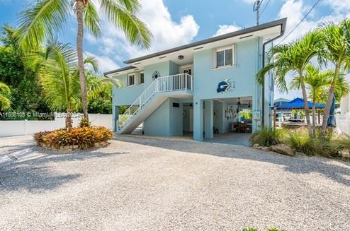 11 Harbor Dr, Key Largo, FL 33037-2563