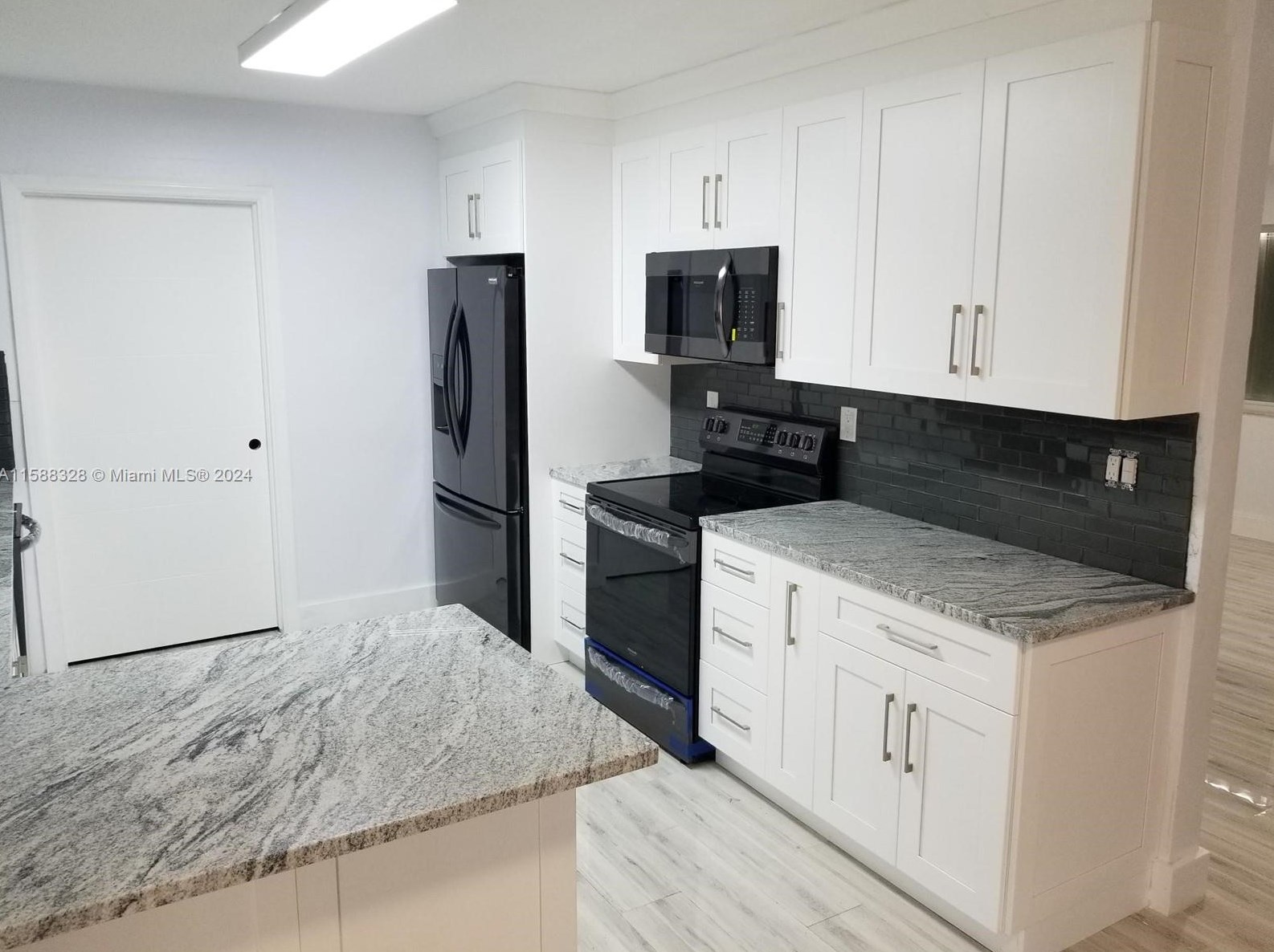 9710 Sw 29th St, Miami, FL 33165