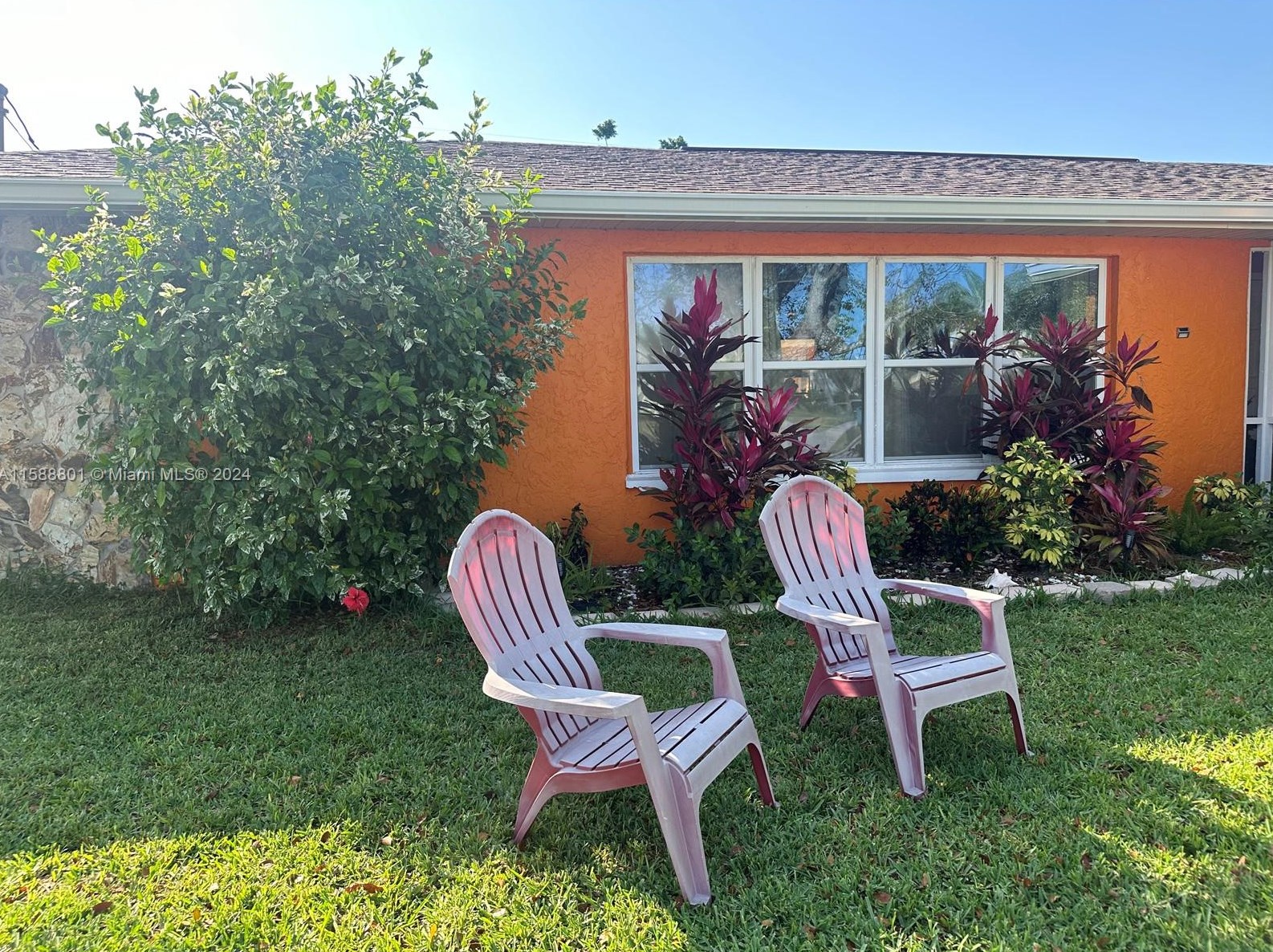 4020 Country Club Blvd, Cape Coral, FL 33904-5227