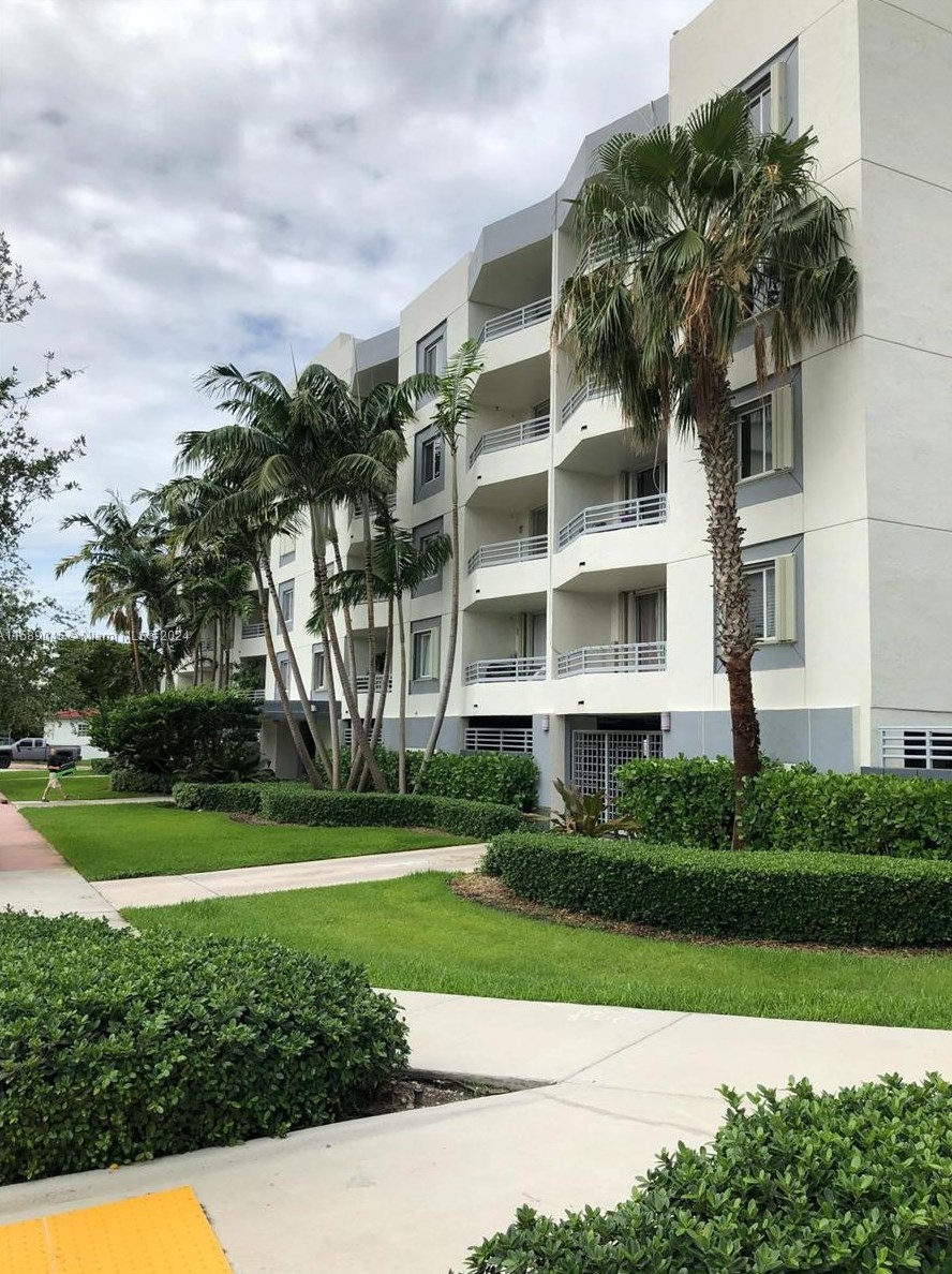 1401 Bay Rd #412, Miami, FL 33139