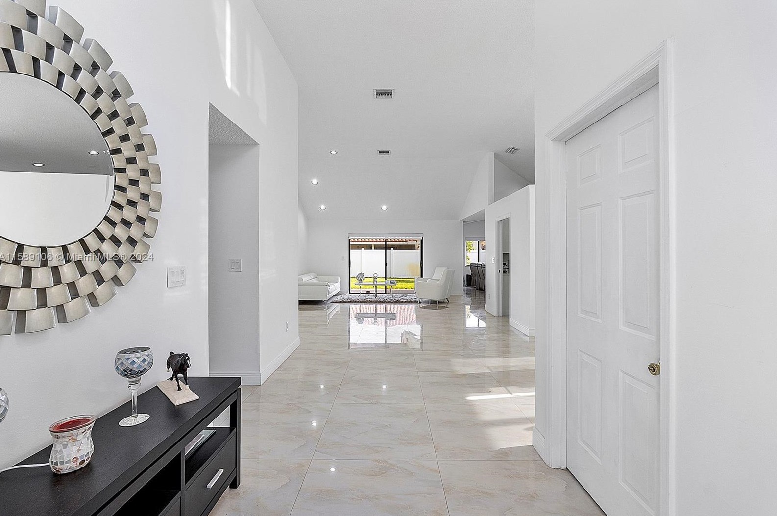 11521 10 St, Hollywood FL  33024-4403 exterior