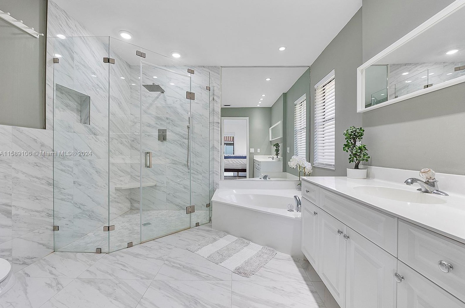 11521 10 St, Hollywood FL  33024-4403 exterior