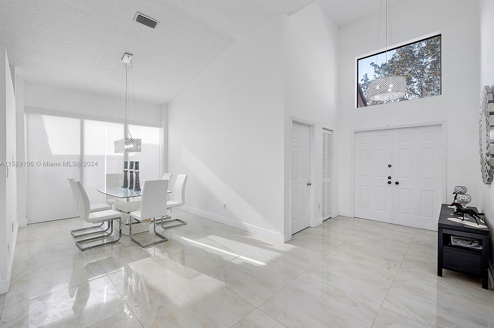 11521 10th St, Hollywood FL  33026-4330 exterior