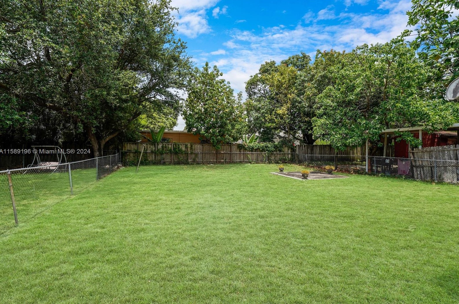 243 41 St, Miami FL 33127-2832 exterior