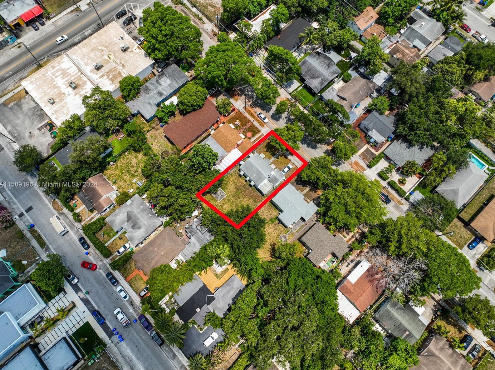 243 41 St, Miami FL 33127-2832 exterior