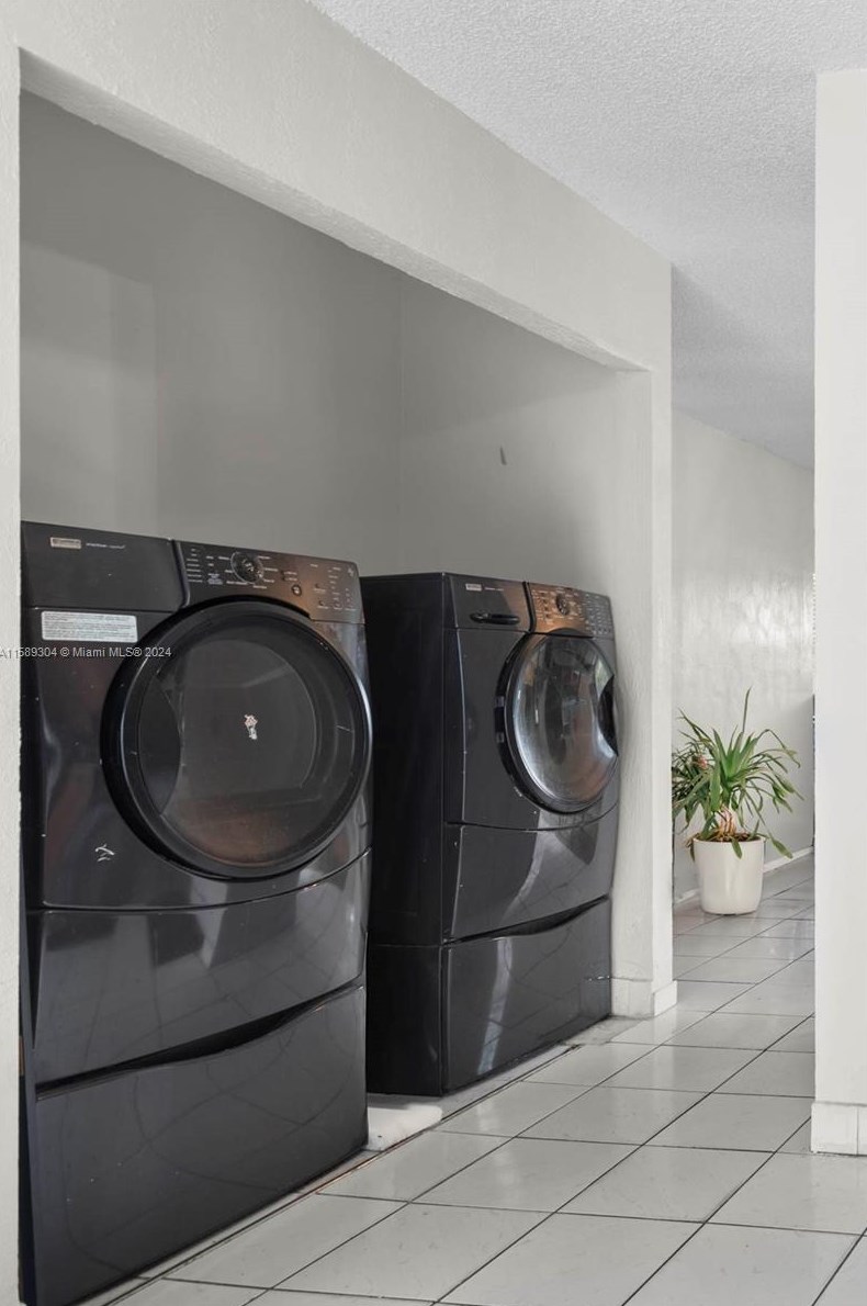 9762 222 St, Miami FL 33170-4639 exterior