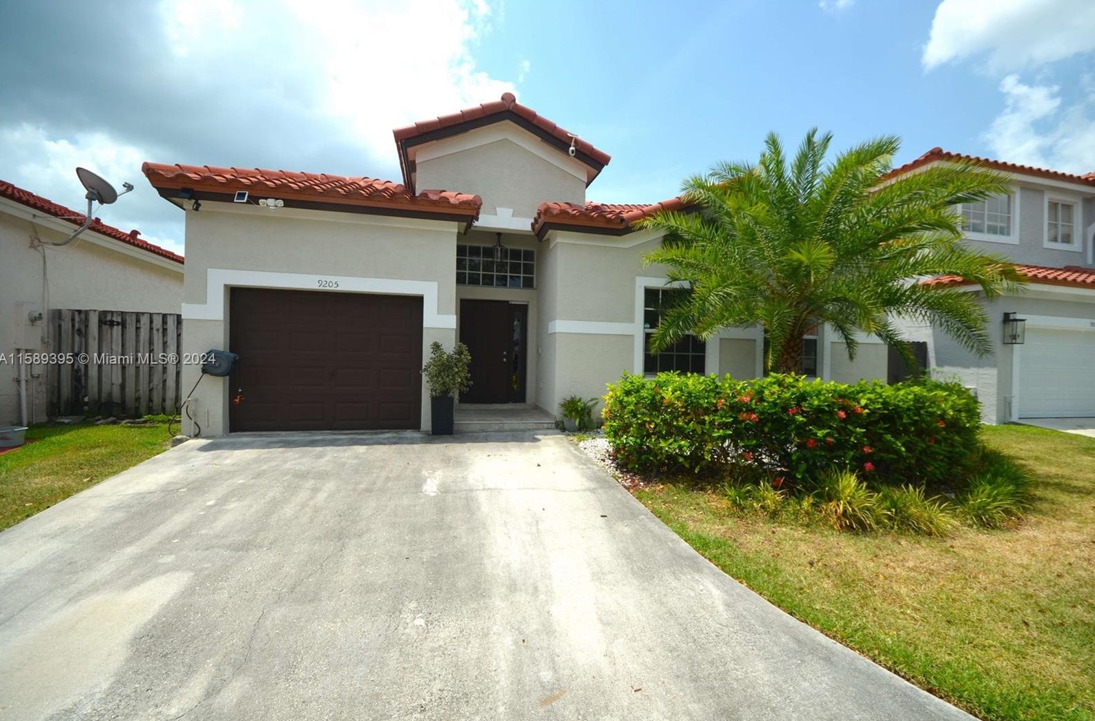 9205 215th Ter, Miami, FL 33189-3814