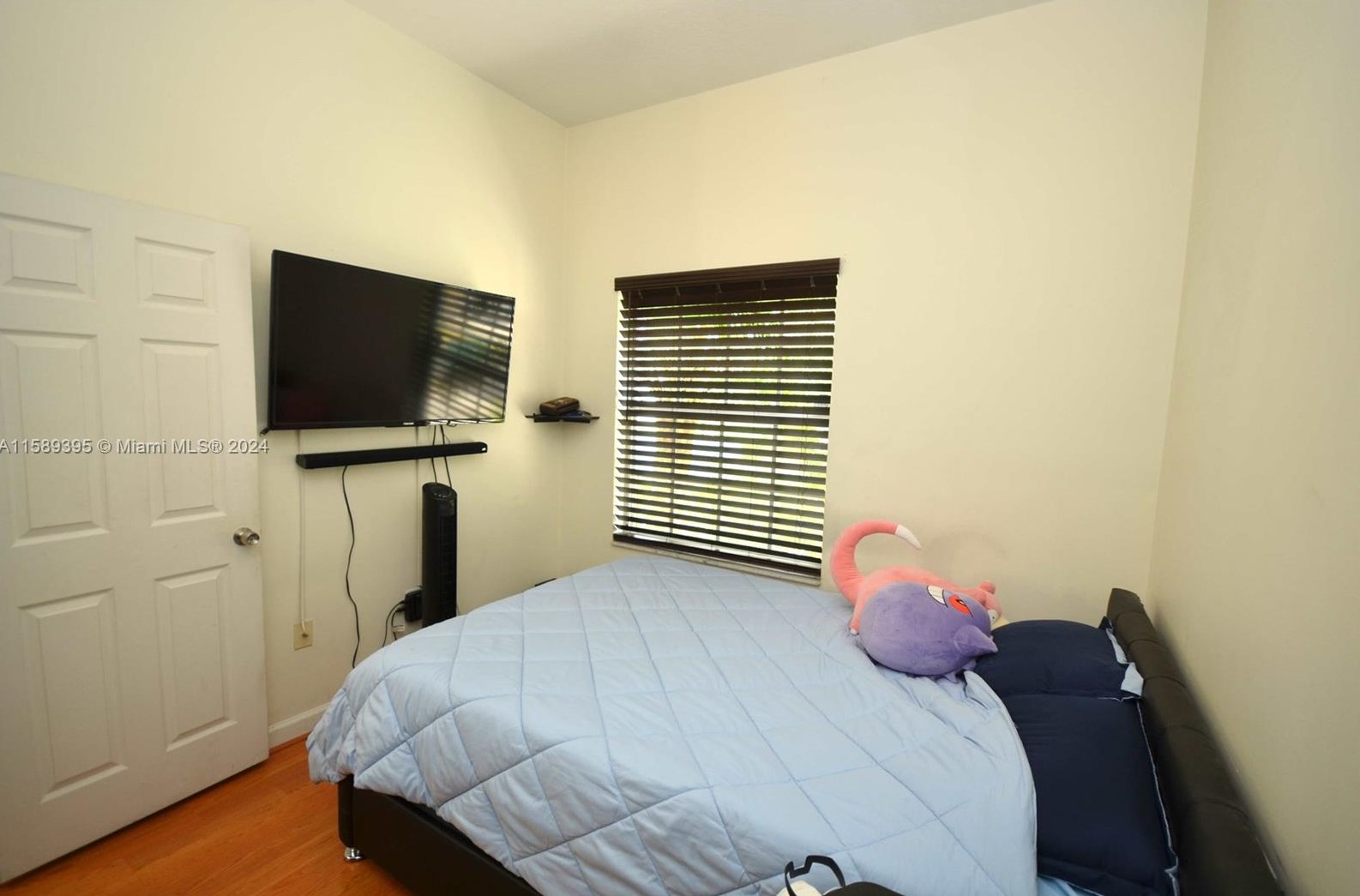 9205 215 Ter, Miami FL 33189-3814 exterior