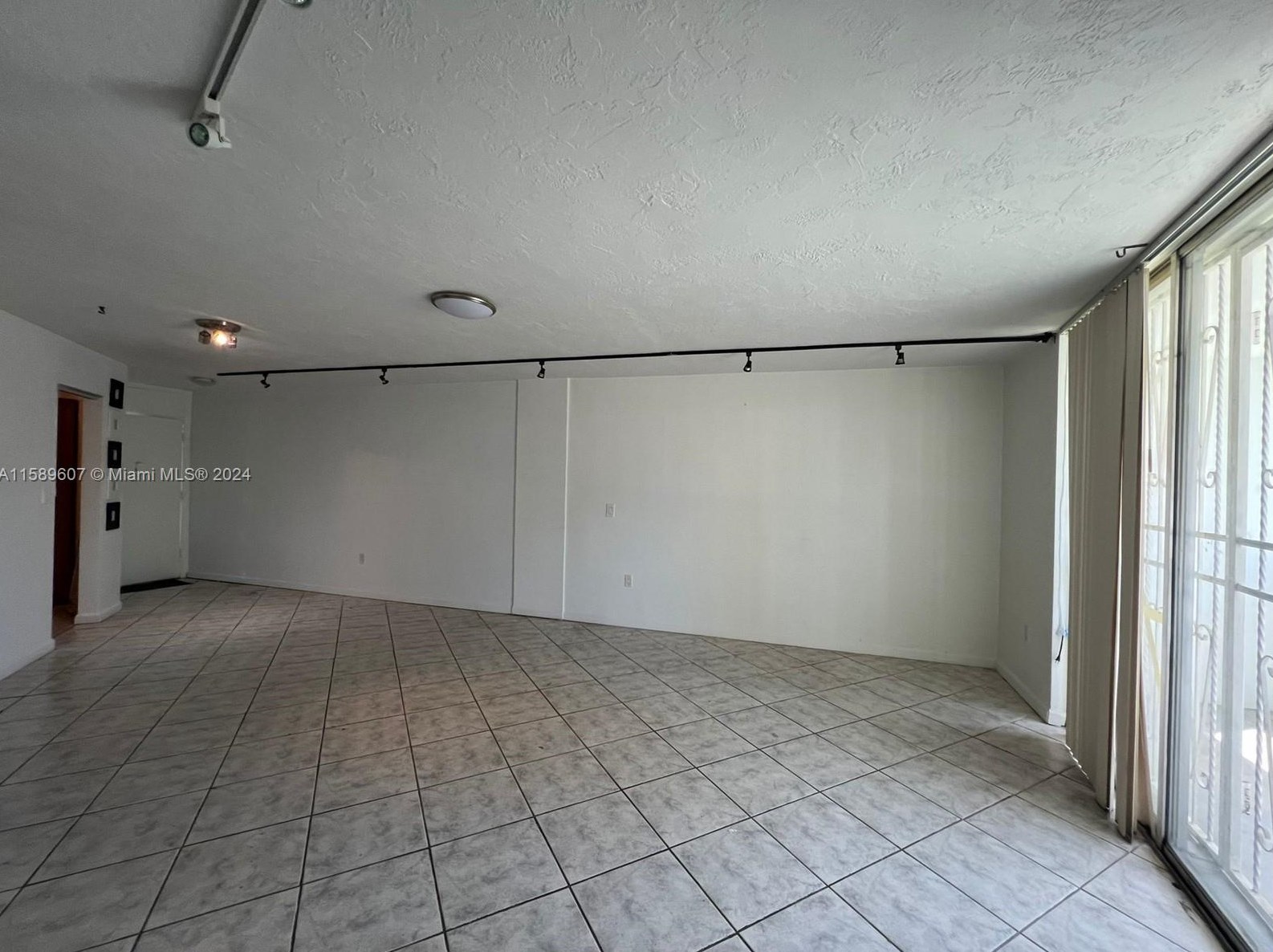 1475 125th Ter, Miami, FL 33161-5215