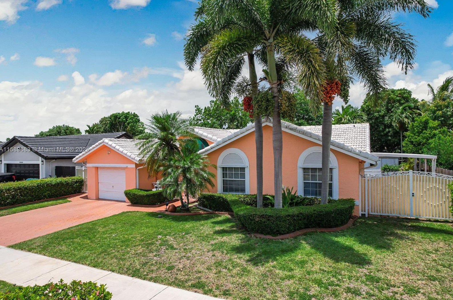 16580 145th Ave, Miami, FL 33177-1766