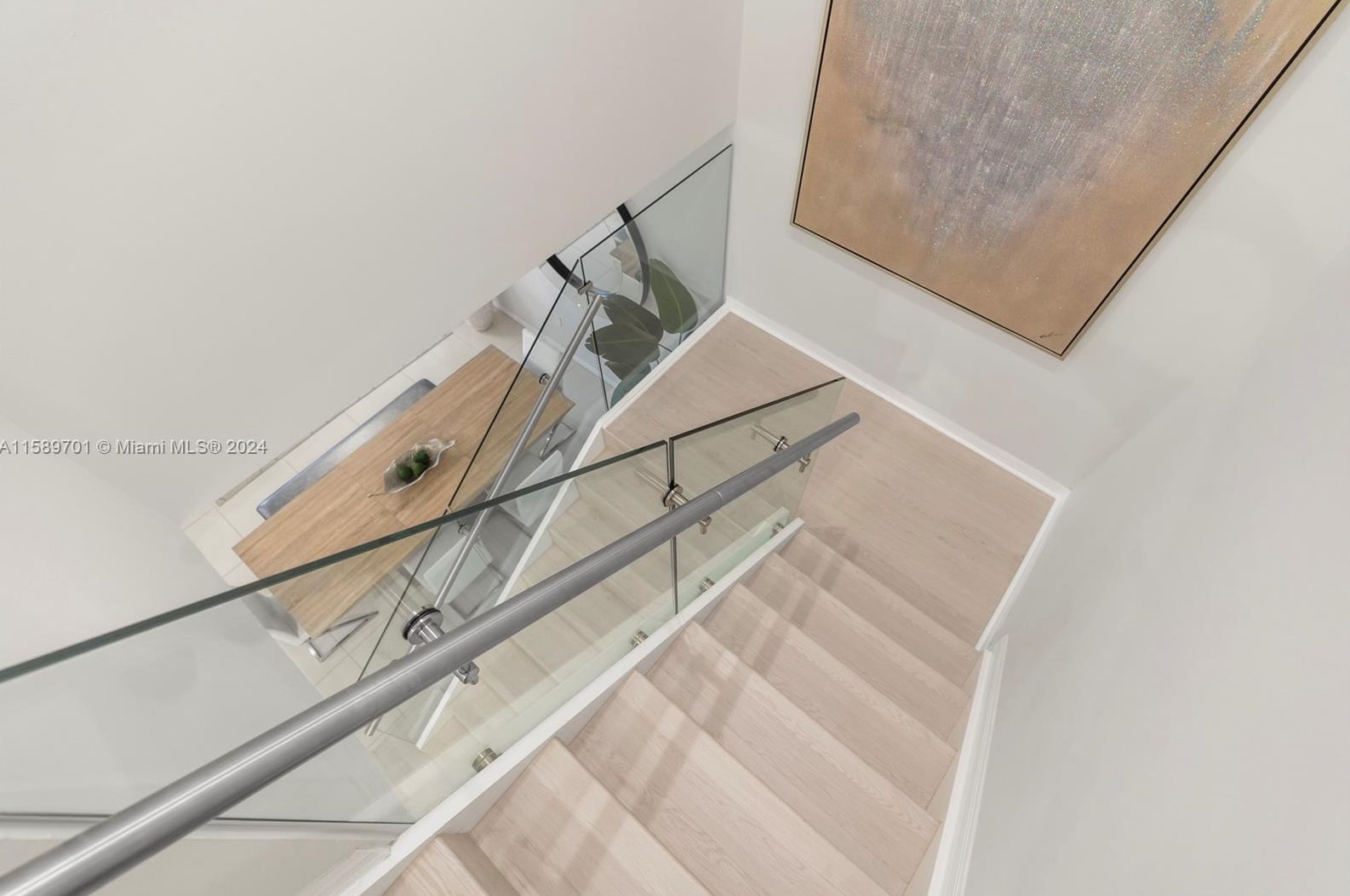 696 191st St, Miami FL  33179-3922 exterior