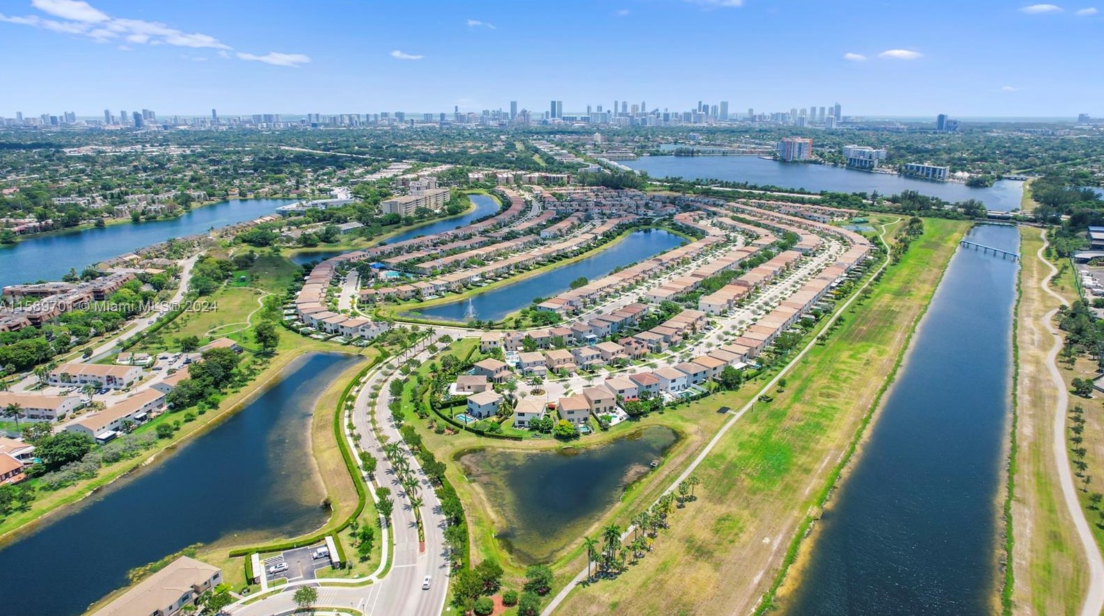 696 191st St, Miami FL  33179-3922 exterior